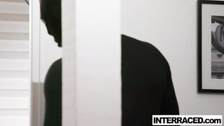 My robber is a voyeur