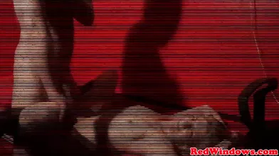 Redlight hooker sucks and fucks tourist