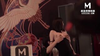 【国产】麻豆传媒作品/MMZ049-第八号当铺/免费观看