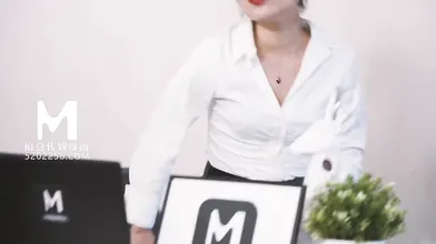 【国产】麻豆传媒作品/MD-0130-2性爱游戏选单-蜜苏篇/免费观看