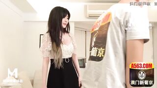 【国产】麻豆传媒作品/MDX0139-致富女人的性玩具-000/免费观看