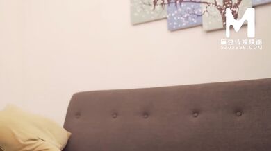 【国产】麻豆传媒作品/诱惑家庭女孩/免费观看