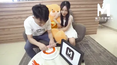 【国产】麻豆传媒作品/我的可爱前女友/免费观看
