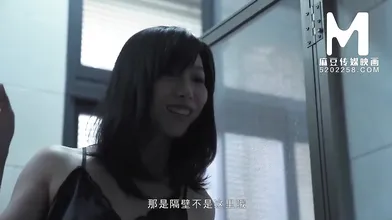 [国内] Madou媒体作品/淫荡的女人勾引水管工/精彩的免费游戏
