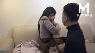 【国产】麻豆传媒作品/让富富婆献身的神奇咒语/免费观看