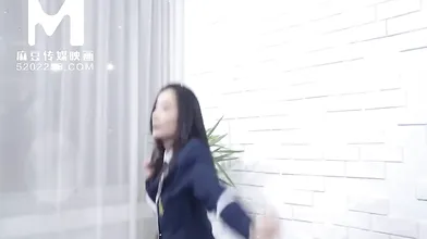 【国产】麻豆传媒作品 / 爱笑的老板娘 / MD0040-1精彩免费播放