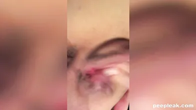 Elastic labia fun