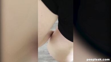 Cum on my ass