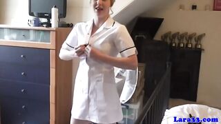 Classy mature brit pussyrubbing stockings gal