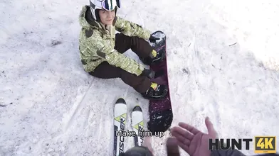 HUNT4K. Skillful Skier
