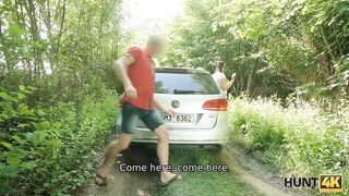 HUNT4K. Bruiser hides anger while rich hunter is fucking his busty GF
