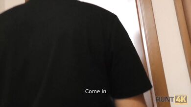 HUNT4K Cuck counts money while stranger copulates with his girlfriend