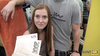 HUNT4K Cuckold for cash permits hunter to fuck his GF in the empty gym