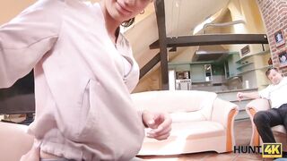 HUNT4K. Il cacciatore fortunato scopa una giovane donna meravigliosa per un sacco di soldi