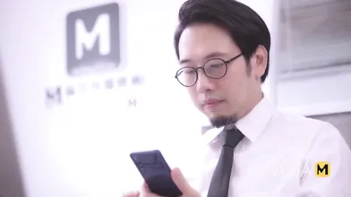 ModelMedia Asia-Poor Colleague Is My Slutty Anchor-Ling Xiang-MD-0248-Best Original Asia Porn Video