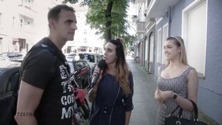 HITZEFREI Sexy blonde finds random guy on street