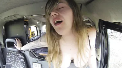 Nasty taxi session with a kinky blonde slut