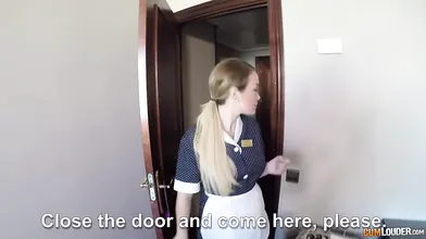Thick ass chick serves a stiff cock