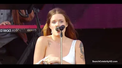 Tove Lo shows off her great tits to the crowd