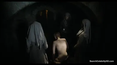 Lena Headey bares her naked body in Game of Thrones