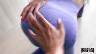 Mofos: Sexy Jogger Loves Anal on XPORN with Sasha Rose