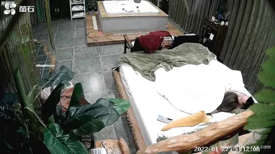 Hackers Use The Camera To Remote Monitoring Of A Lover's Home Life.556