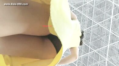 Peeping Chinese Amateur Upskirt.97