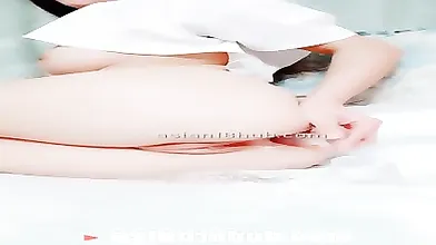 Chinese Live Girl 超性感的妹妹制服情趣无敌好身材假鸡巴伴点牛奶口交好骚