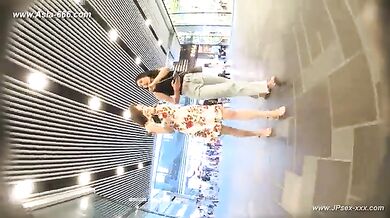 Peeping Chinese Amateur Upskirt.96