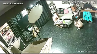 Hackers Use The Camera To Remote Monitoring Of A Lover S Home Life.519
